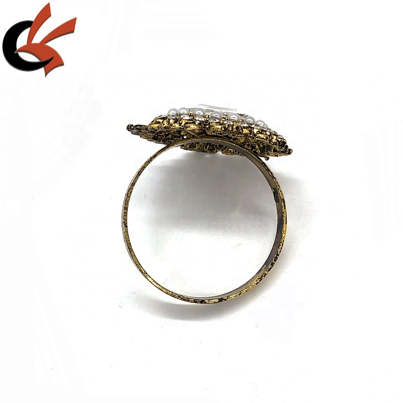 Wholesale High quality vintage old gold base pearl and rhinestone napkin rings