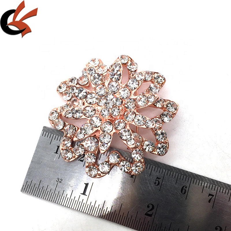 Wholesale garment accessory rose gold setting crystal brooches in bulk for men