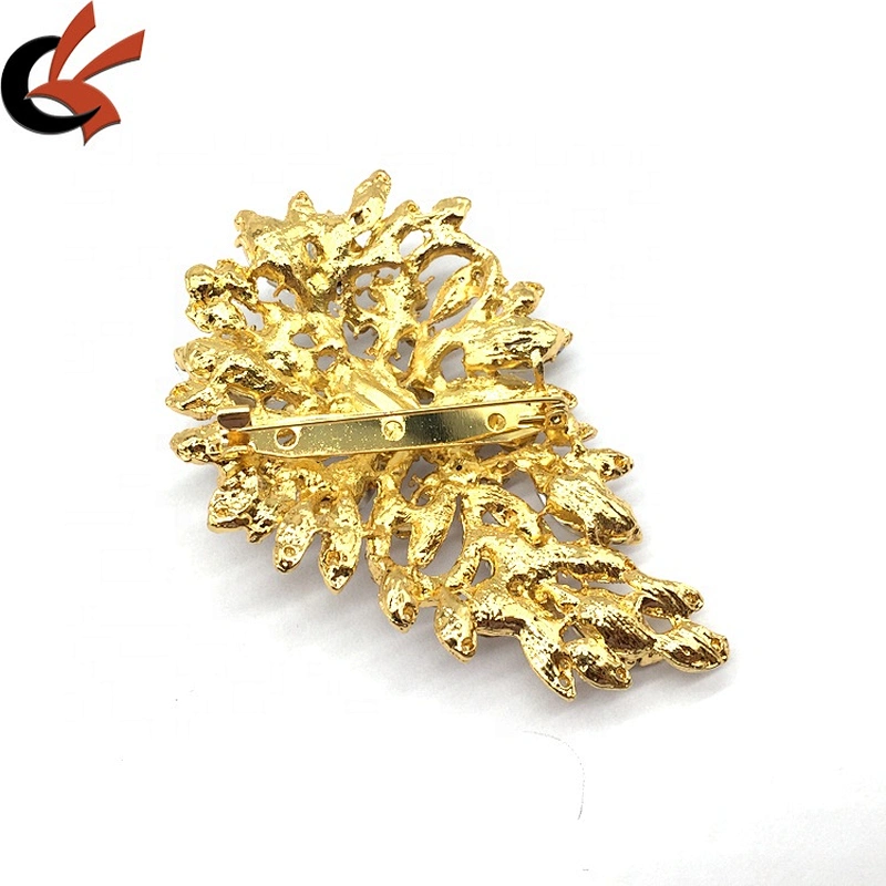 new arrival dress decoration gold and silver plated crystal brooch for hat dress decoration