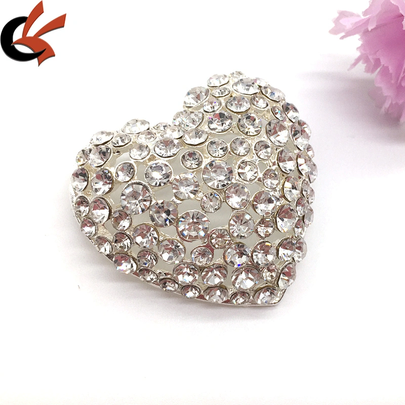 China manufacturer Wholesale Valentine Bridal Diamante Heart Shaped Crystal Brooch Pin