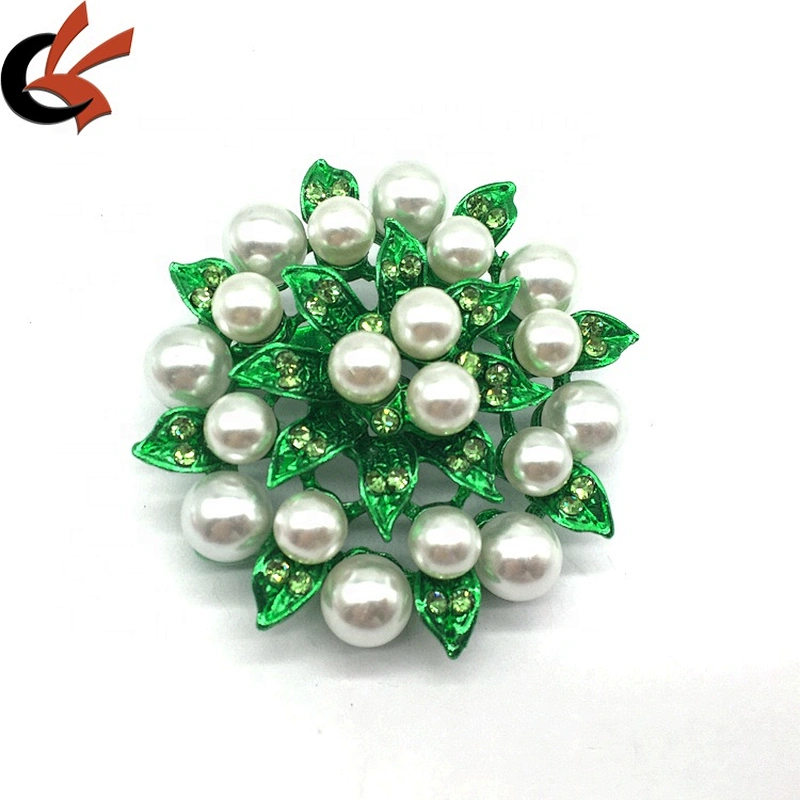 Custom 2021 New Trendy Design Women Jewelry Colored Metal Brooches For Clothes Pearl Crystal Brooch Pin