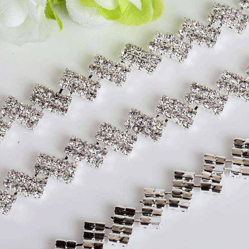 Top quality Metal cup strass chain crystal shaped rhinestone trim chain for wedding dresses