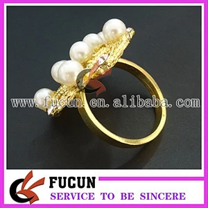 bulk gold plated wholesale pearl napkin ring wedding decoration