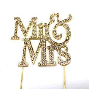 2020 new arrivals wedding decoration gold plating Mr&Mrs style crystal rhinestone cake topper for party