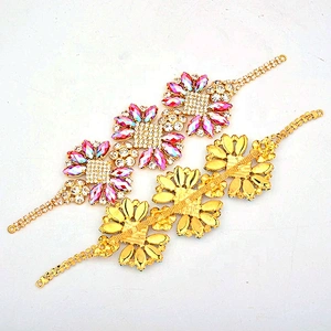 Custom Design Beaded Rhinestone Applique Patch Gold Claw Crystal Flower Applique Sewing Flatback Glass Crystal Chain