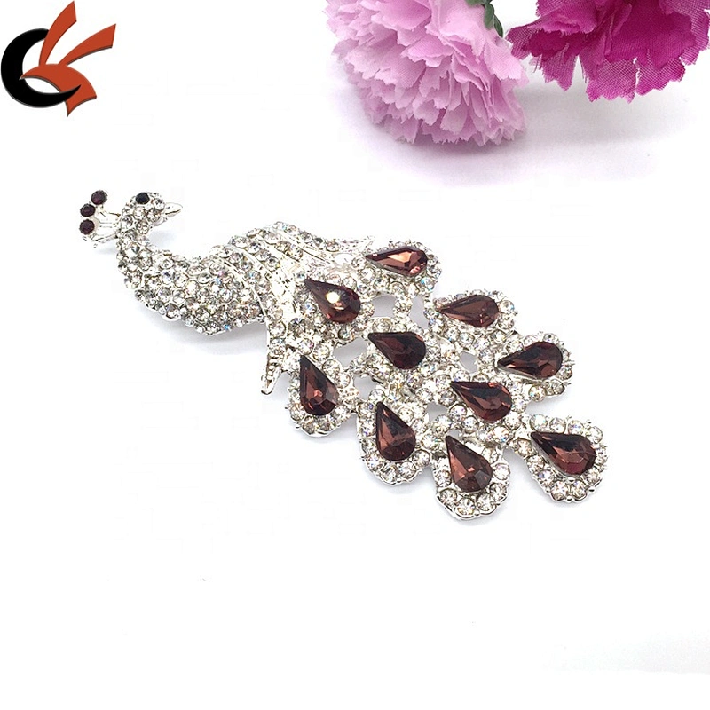 Wholesale New Style Peacock Shape Design Brown Foiled Back Brooch Pin For Garment Rhinestone Broach