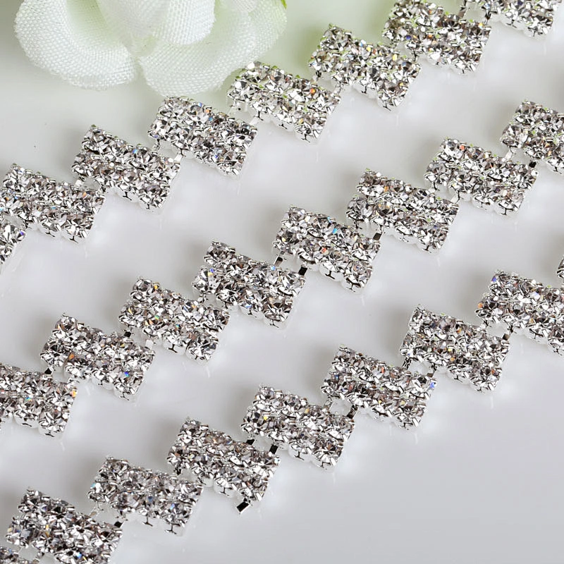 Top quality Metal cup strass chain crystal shaped rhinestone trim chain for wedding dresses