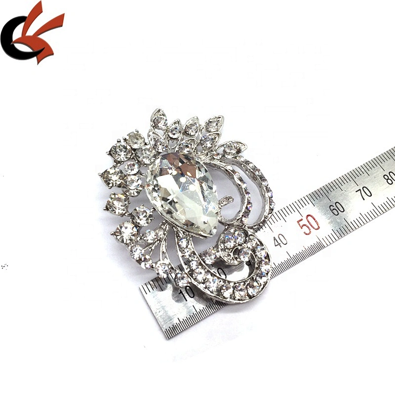 Factory wholesale cheap price crystal brooches Jewelry and hijab coloured safety brooch pin