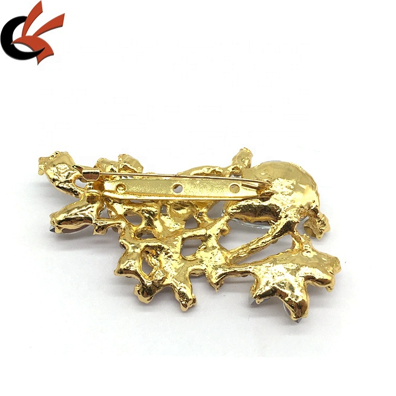 Irregular Gold Plating Metal Originality Floral Brooch Pin For Women Dresses Decoration
