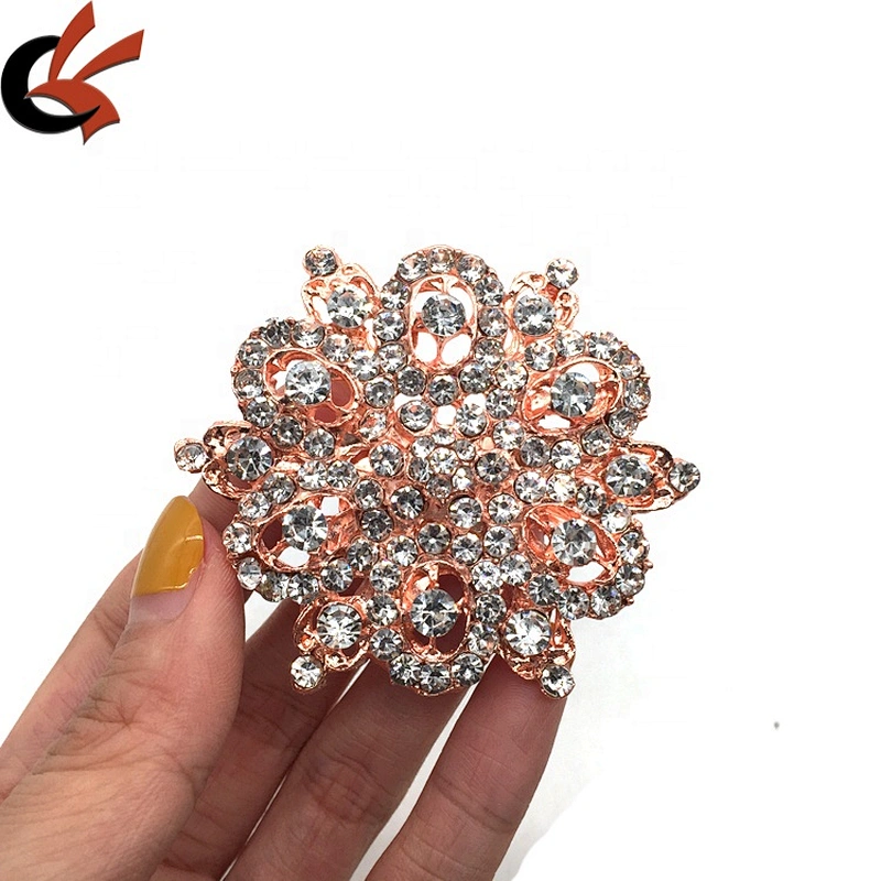 Hot sell Guangzhou factory sale flower brooches elegant rose gold crystal brooch for clothes accessories