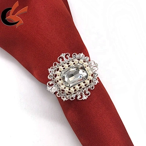 New Arrival vintage pearl and rhinestone napkin ring napkin holders for table decoration