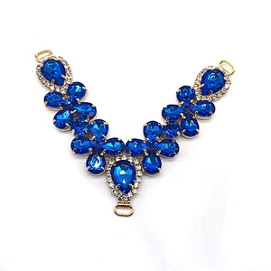 Personalized decorative shoe accessories acrylic crystal rhinestone V shape shoe chain