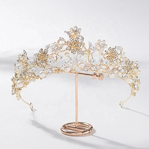 sparkly crystal rhinestone bridal tiara wedding hair crown