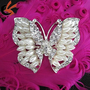 Vintage Style Wedding Gift Silver Crystal and Pearl Butterfly Brooch