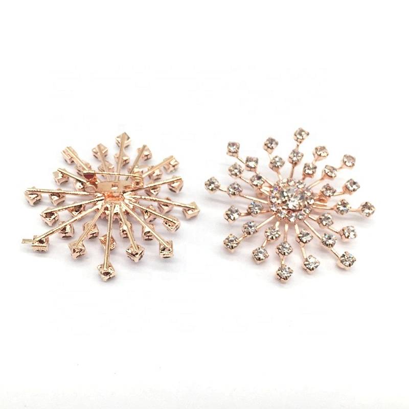 Guangzhou Supplier Fancy Bulk Wholesale Simple Style Rose Gold Plating Irregular Shape Crystal Snowflake Brooch Pin