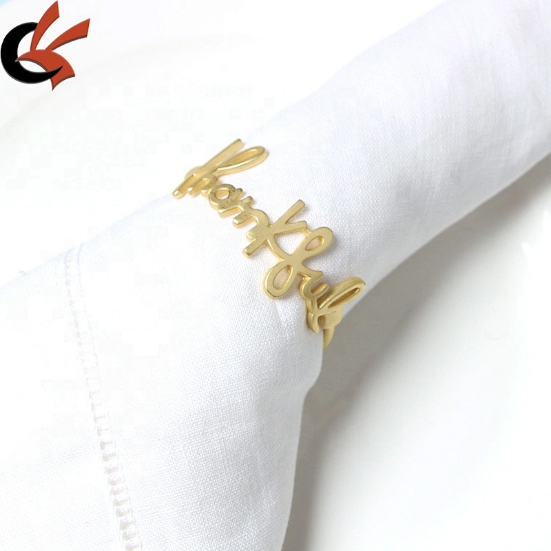 New Fashion 2021 Custom Alloy Metal First Alphabet Letter Gold And Silver Napkin Ring For Thanksgiving