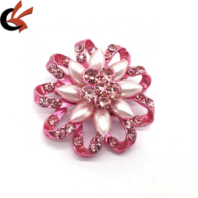 Custom Newest Color Metal Base Plating Rhinestone Fashion Women Crystal Rhinestone Pink Brooch Pin
