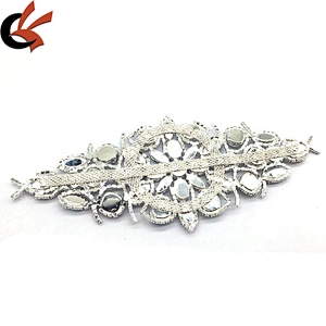 2021 factory making new product wholesale rhinestone connector for swimming wear bikini applique trim