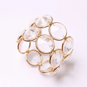 New 2021 fashion wedding table accessories sparkling gold plated frame lighting diamond crystal napkin ring