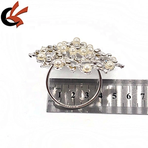 Pearl and rhinestone flower Shaped Napkin Rings Wedding Napkin Holders