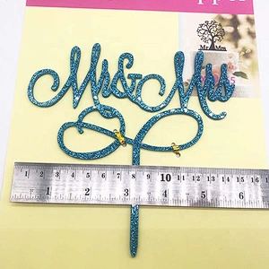 Latest style topper for wedding cake decoration acrylic cake topper