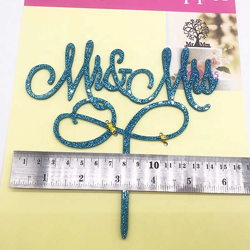 Latest style topper for wedding cake decoration acrylic cake topper