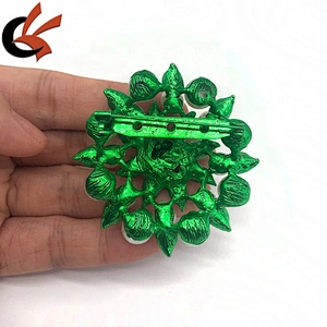 2021 New Green color metal base pearl rhinestone brooches for decoration