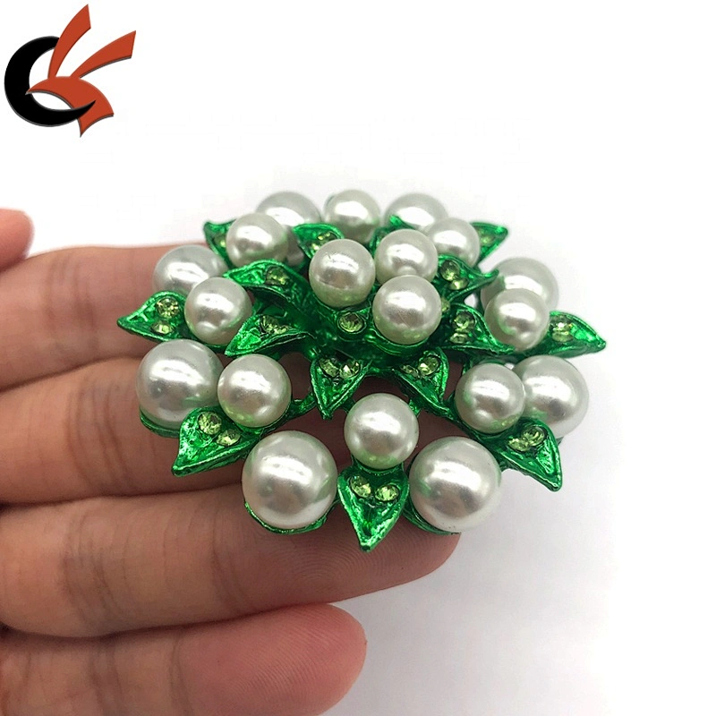 2021 New Green color metal base pearl rhinestone brooches for decoration