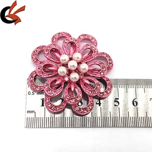 New Product 2020 Custom Make Metal Rhinestone Pink Plating Rhinestone Pearl Beads Brooches