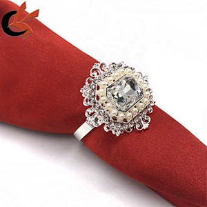 New Arrival vintage pearl and rhinestone napkin ring napkin holders for table decoration