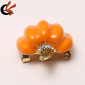 factory sale halloween simulation pumpkin matte enamel brooch pin