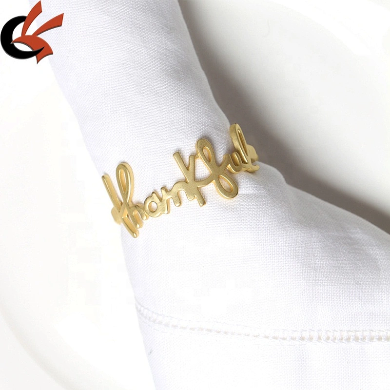 New Fashion 2021 Custom Alloy Metal First Alphabet Letter Gold And Silver Napkin Ring For Thanksgiving
