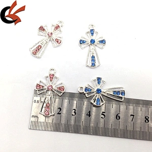 Custom Cross Design Crystal Boy & Girls Rhinestone Button For Garment Accessories Necklace Pendant Buckle