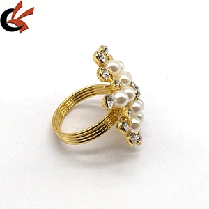 Gold alloy metal charm jewelry accessories rhinestone cheap wholesale pearl napkin ring