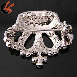 Vintage Royal Crown Bridal Bouquet Crystal Diamante Rhinestone Brooch Pin