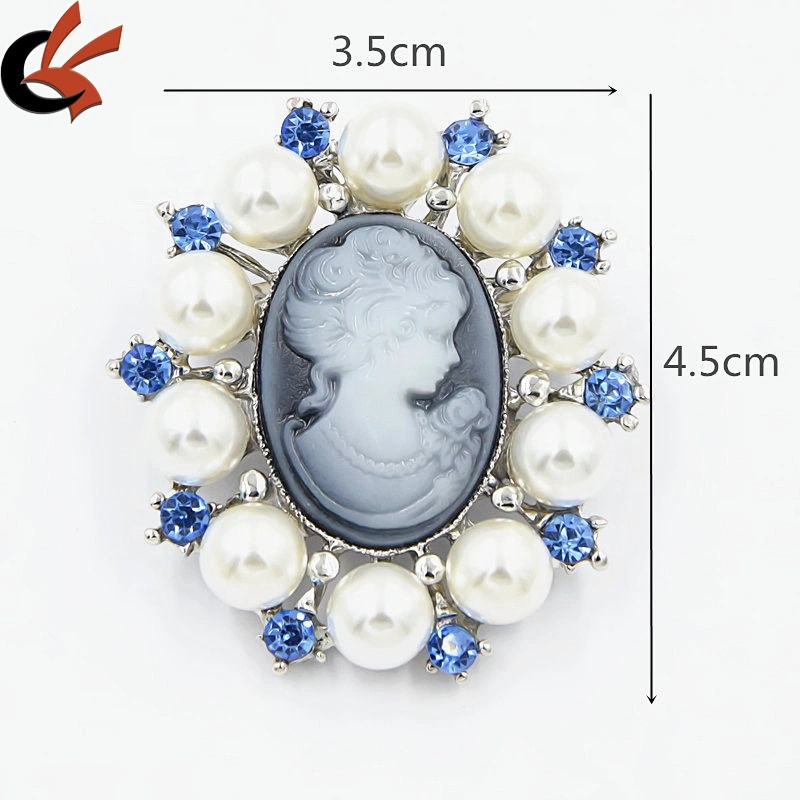 Factory direct sales trade wholesale jewelry fashion retro style duplicate crystal emboss brooch