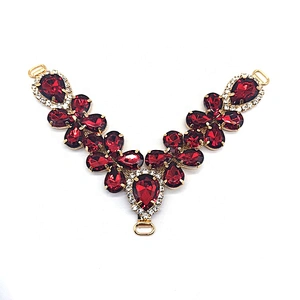 Personalized decorative shoe accessories acrylic crystal rhinestone V shape shoe chain