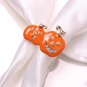 New Wholesale Bulk Weddings Party Occasions Halloween Design Table Napkin Accessories Smiling Pumpkin Engraved Napkin Ring