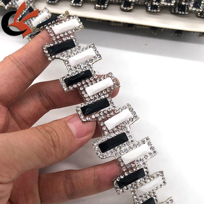 Newest wholesale crystal diamante hot fix iron on tape trimming