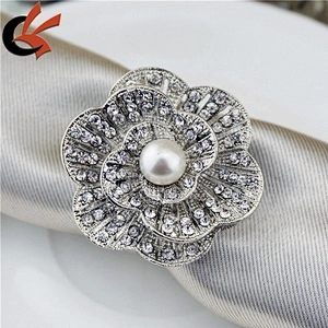 Wholesale Crystal Flower Rhinestone Table Decor Wedding Napkin Ring