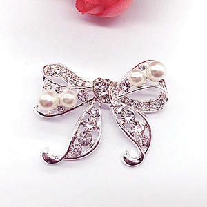 China Supplier Custom silver Gold Metal Jewelry Rhinestone Pin Brooch
