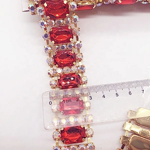 2020 new arrival Rhinestone Chain Trim with Crystals for carnival costume decoration