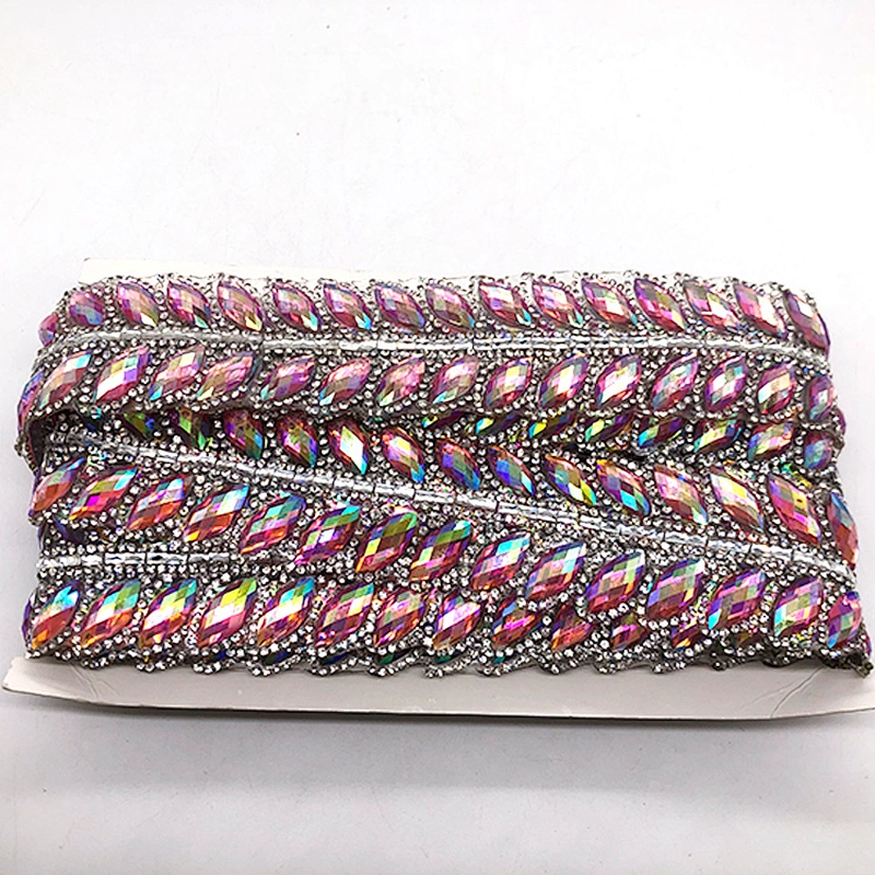 Wholesale Newest Design Decoration iron on  hot fix Resin Stones trimming chain for garment  accessories