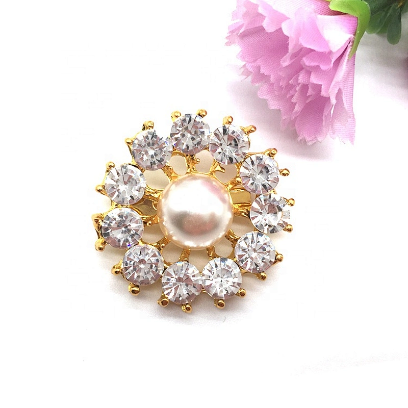 High quality cheap price wholesale in bulk crystal faux pearl beads brooch