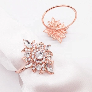 6 Pieces/Pack Napkin Rings Low Price Silver Metal Rose Gold Table Crystal Napkin Rings For Wedding Table