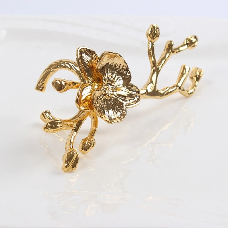 New custom model Chinese wedding table decoration creative metal plum blossom flower napkin ring