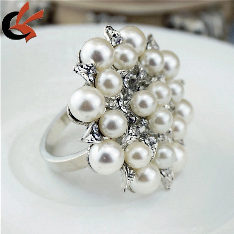 Wedding Dinner Pearls Diamond Napkin Ring Handmade Serviette Buckle Holder