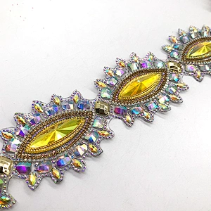 2020 Fashion garment accessory iron on designs Resin stones Crystal hot fix rhinestone trimming