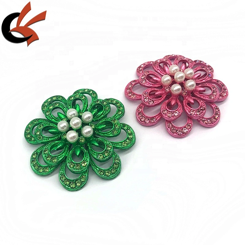 New arrival flower shapes green and pink color plating metal base crystal rhinestone pearl brooches