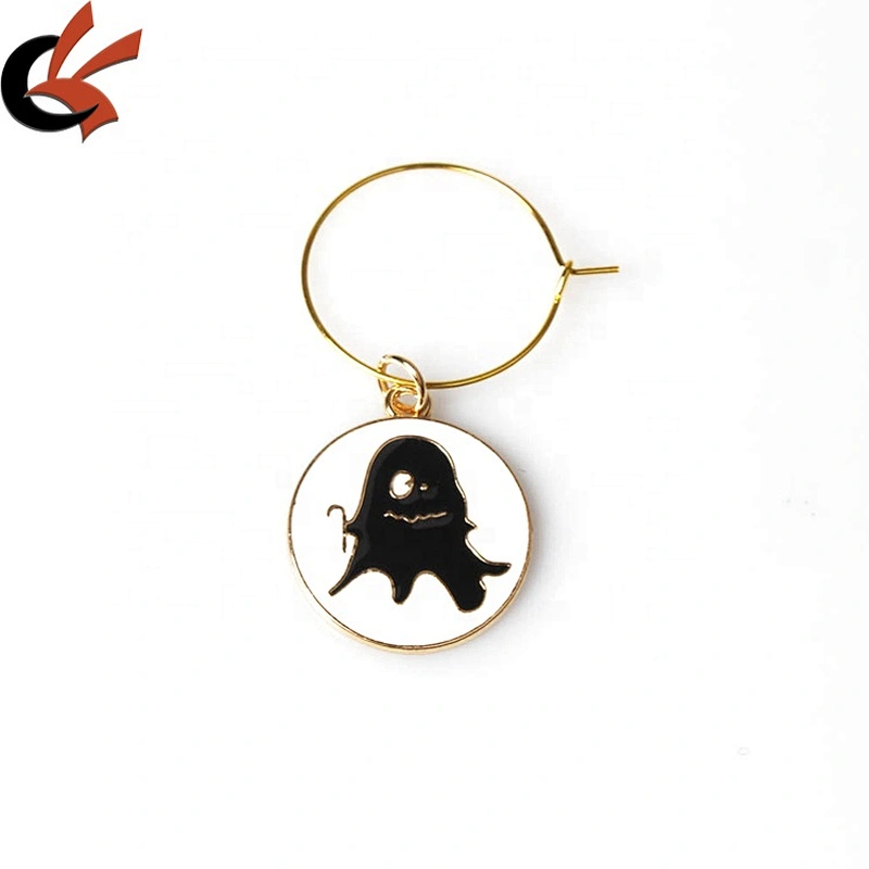 Hot Selling in Amazon 2020 Custom Hallowmas and Christmas Gift Glass Markers Wine Accessories Wine Charms